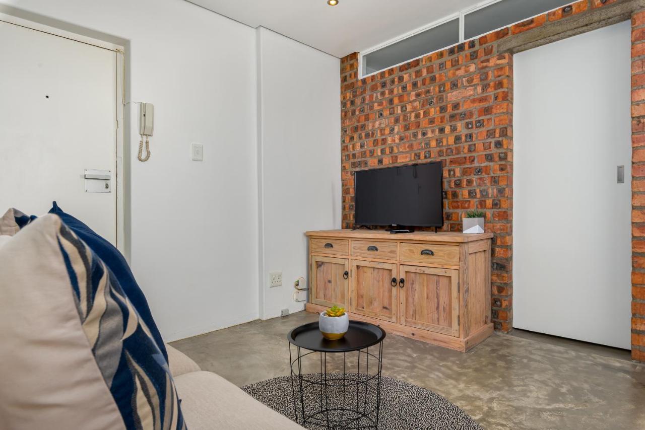 Montclair Apartments Kaapstad Buitenkant foto