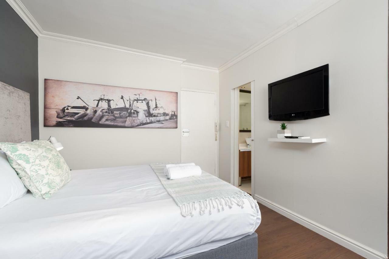 Montclair Apartments Kaapstad Buitenkant foto