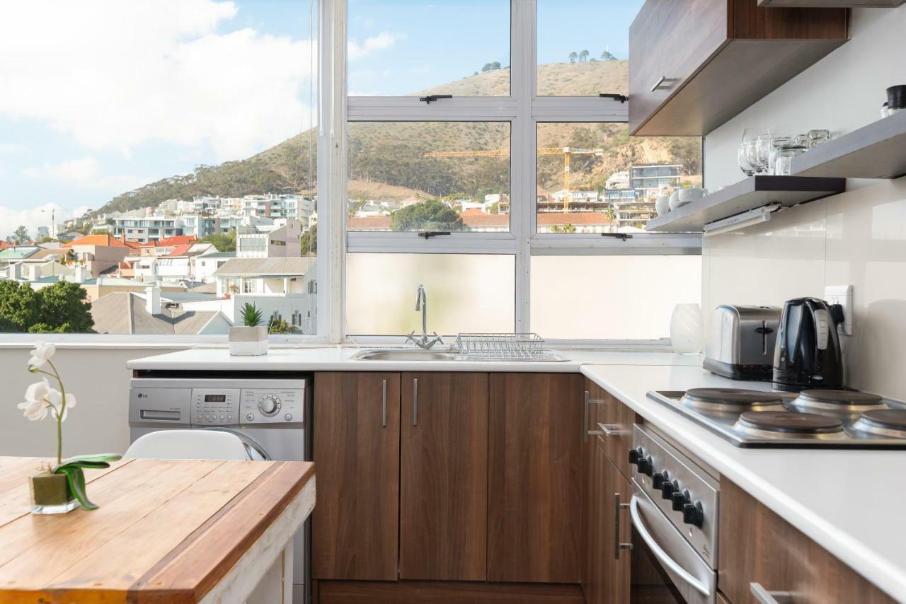 Montclair Apartments Kaapstad Buitenkant foto