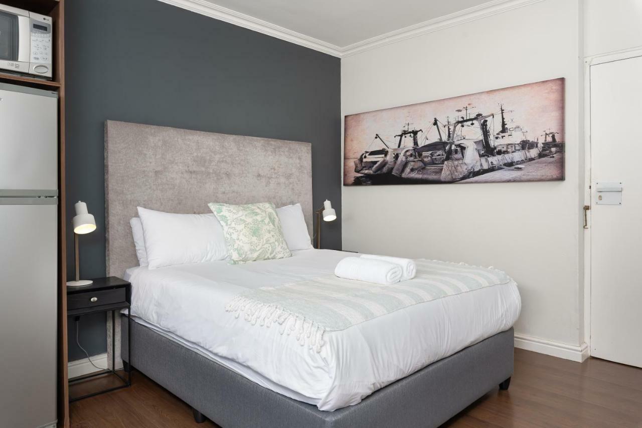 Montclair Apartments Kaapstad Buitenkant foto