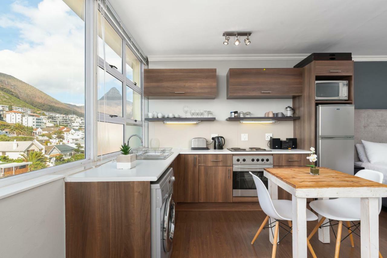 Montclair Apartments Kaapstad Buitenkant foto